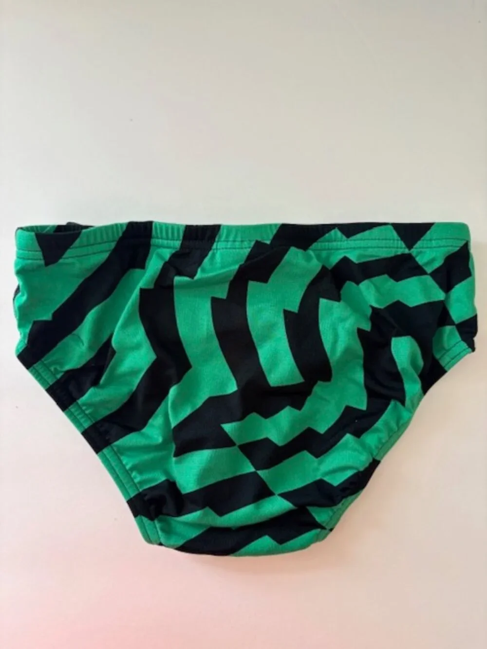 Speedo Vortex Maze Brief Boys 30 Competitive Swimwear Black Green Endurance+ NEW - Picture 2 of 8